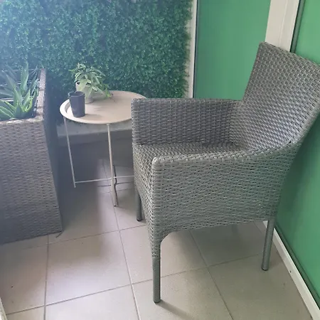 студио ива в центъра на *